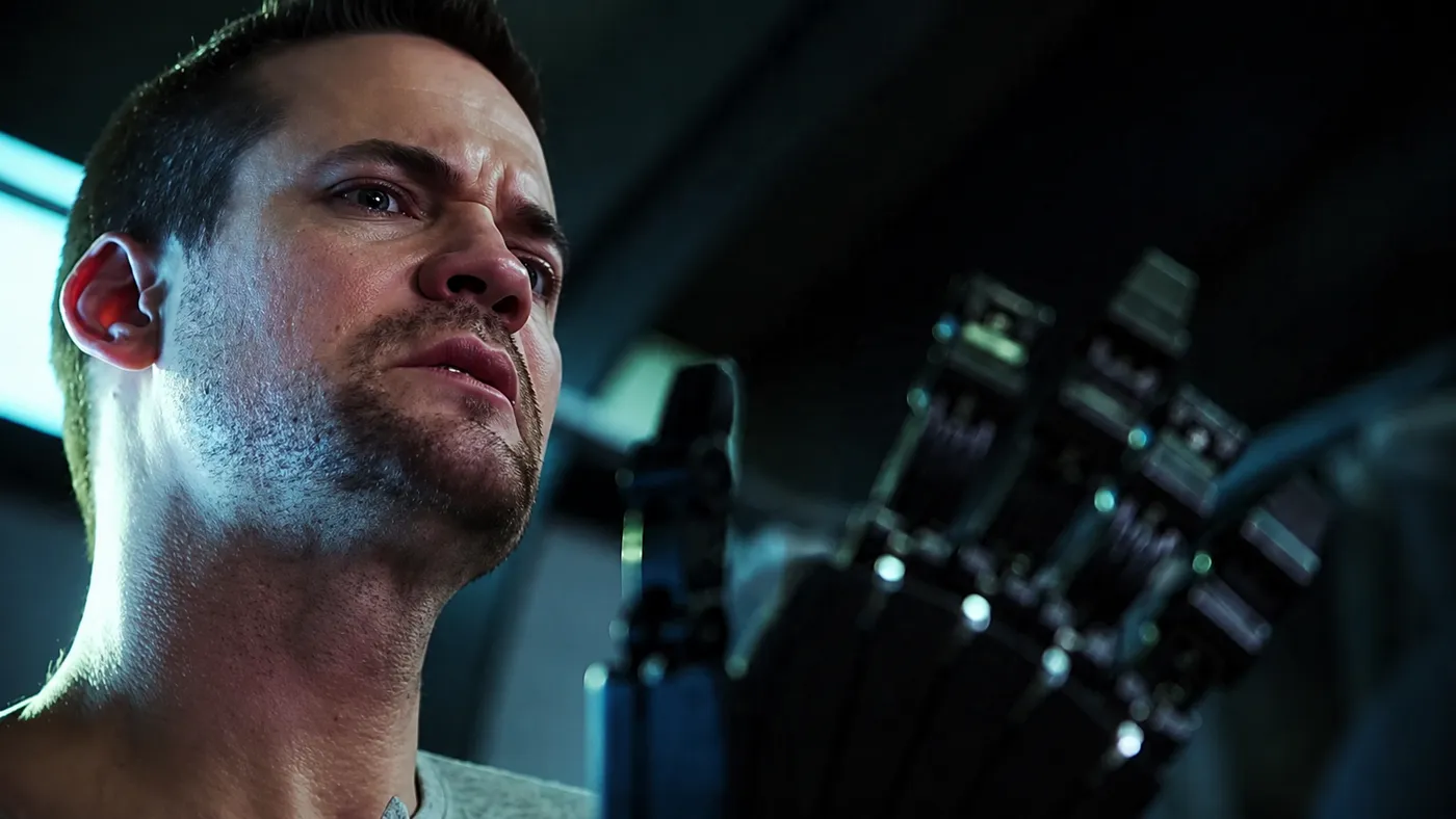Michael's Bionic Hand as seen in Nikita
